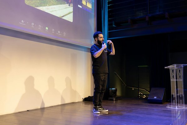 Welche Sicherheitsmaßnahmen bieten Smartphones für persönliche Daten?